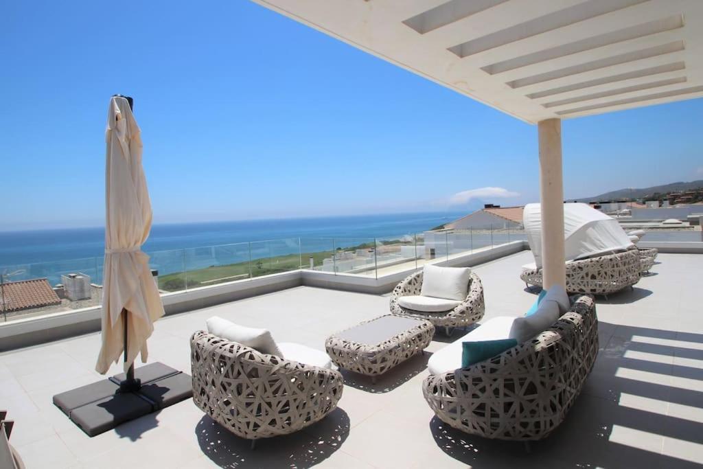 Luxurious Penthouse With Huge Panoramic Terrace Apartment San Roque  Bagian luar foto