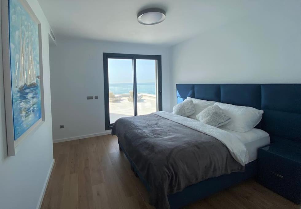Luxurious Penthouse With Huge Panoramic Terrace Apartment San Roque  Bagian luar foto